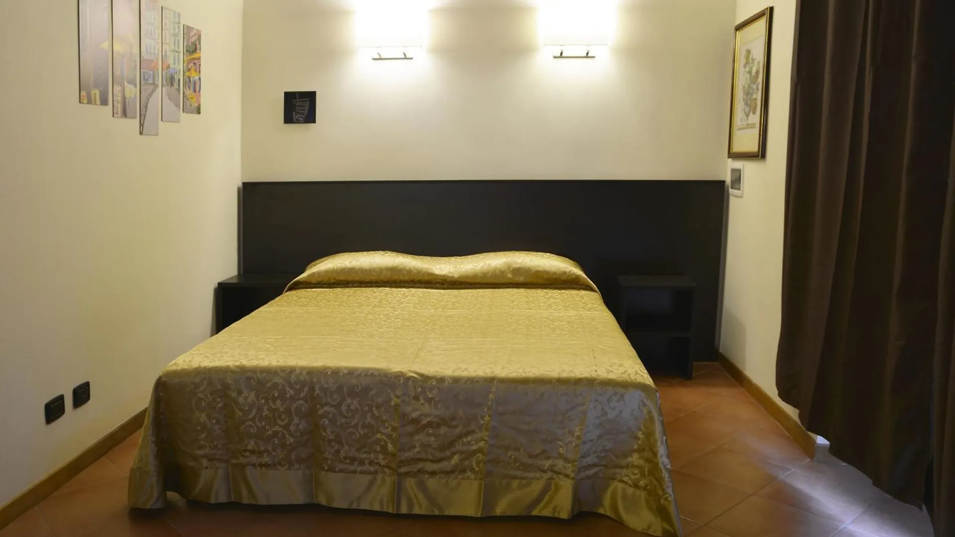 Gemelli Holidays 2: Dual Loft Apartments with Private Courtyard Rome